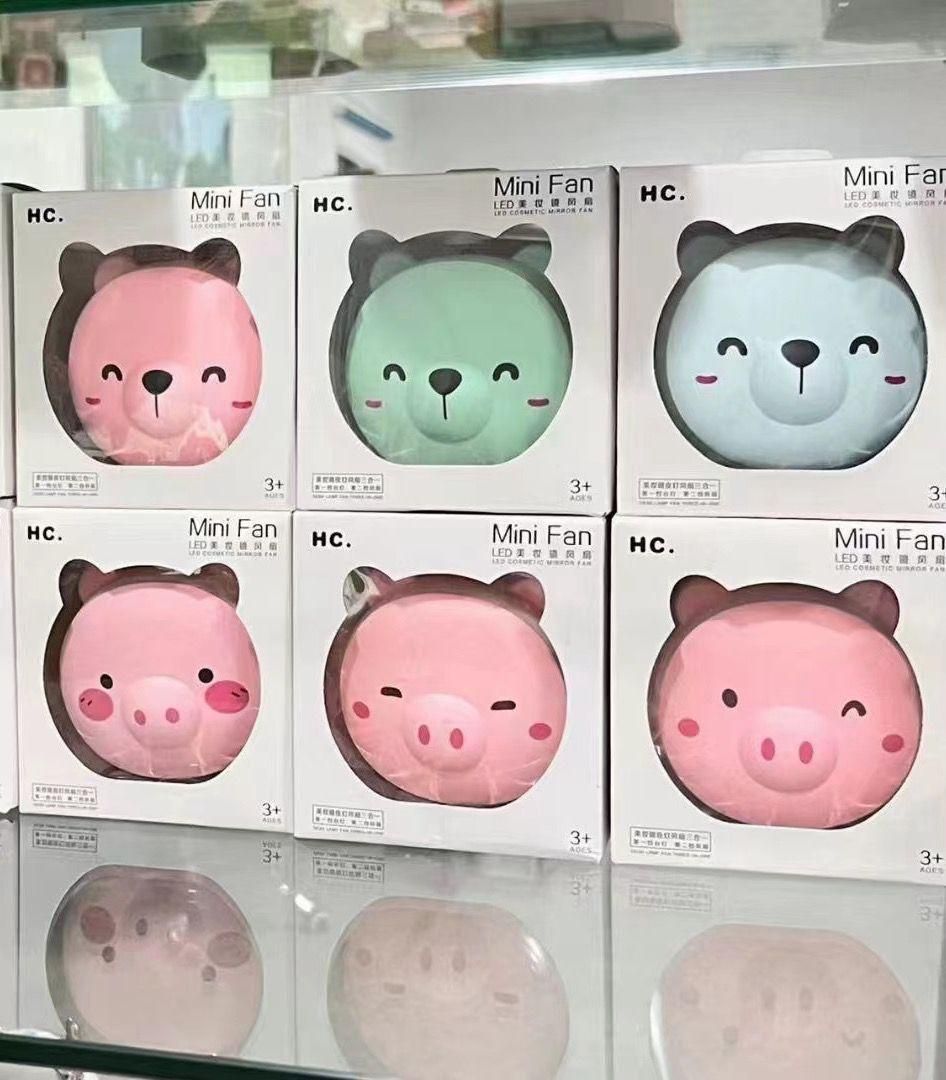 Cartoon Cute Pig LED Lights Mirror Pocket Fan - Comforzo